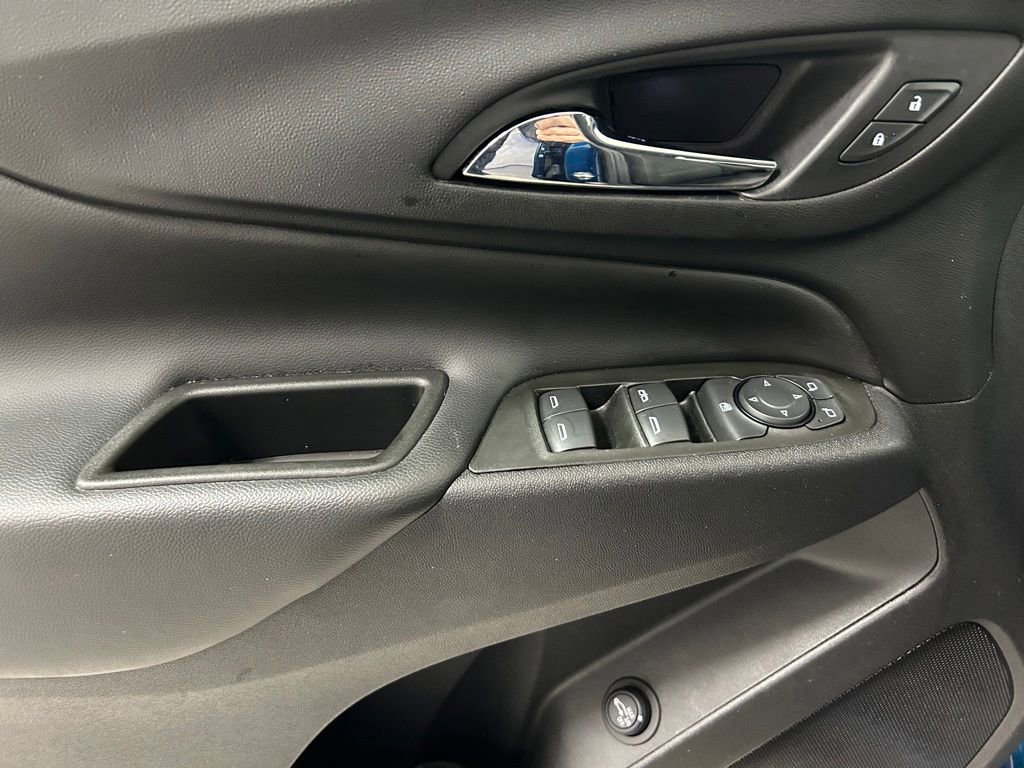 Used 2021 Chevrolet Equinox LT FWD image 17