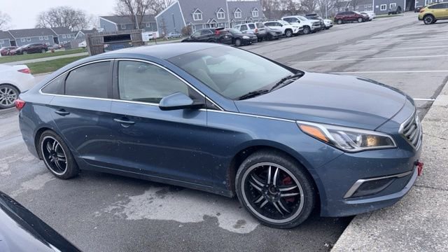 Used 2016 Hyundai Sonata SE FWD image 1