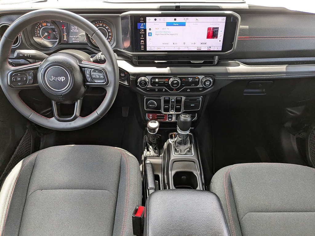 Used 2024 Jeep Wrangler Unlimited Rubicon AWD/4WD image 15
