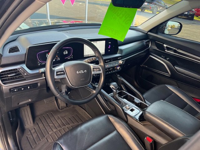 Used 2023 Kia Telluride S w/ S Sunroof Package image 16