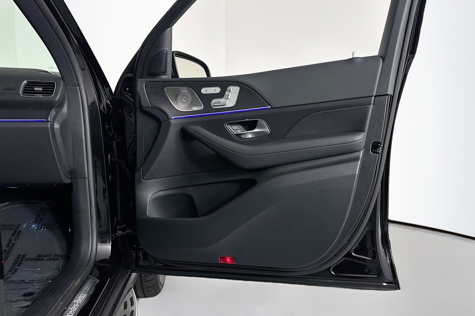 New 2026 Mercedes-Benz GLS 580 4MATIC image 24
