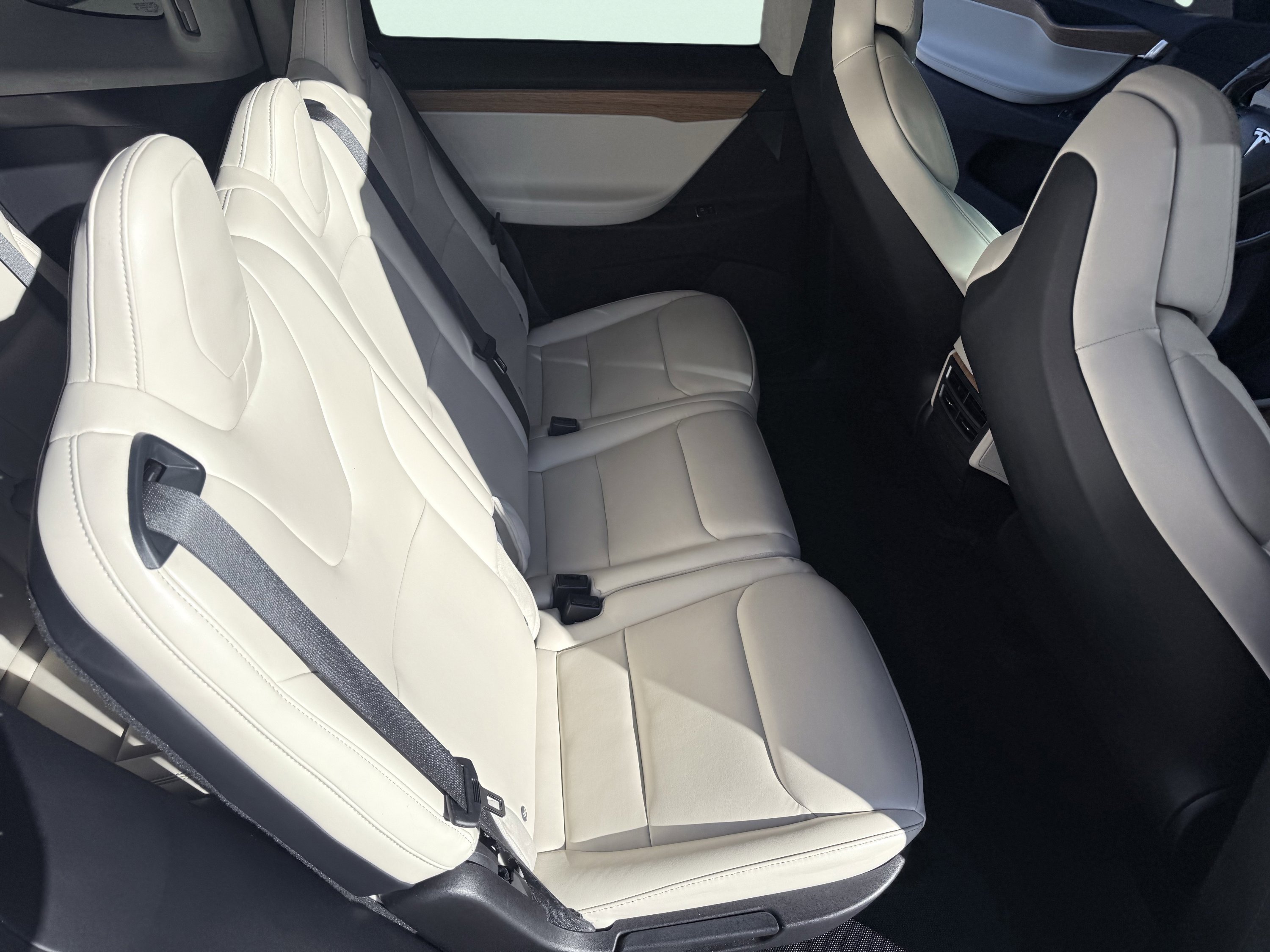 Used 2019 Tesla Model X 75D image 42