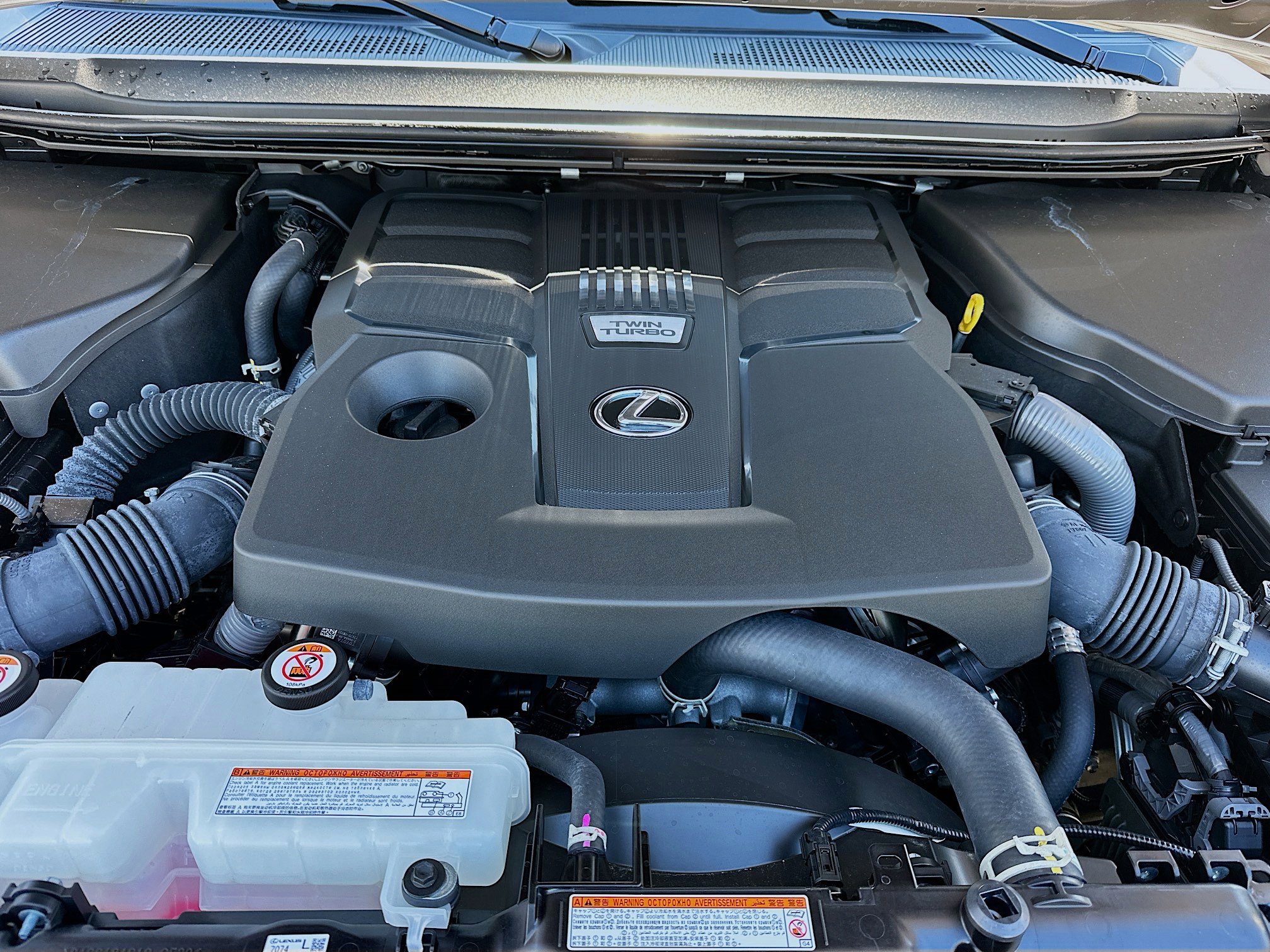 Used 2024 Lexus GX 550 w/ Cold Area Package image 36