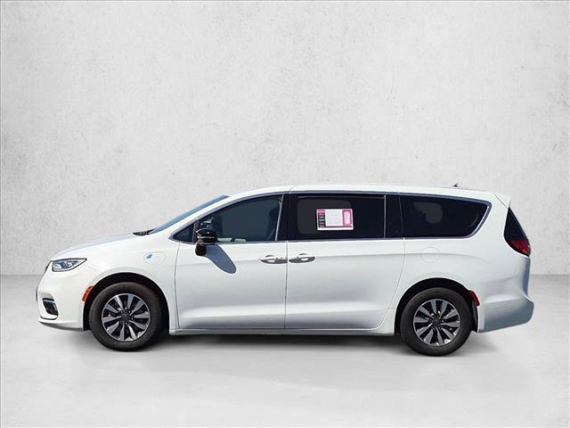 Used 2024 Chrysler Pacifica Limited FWD image 9