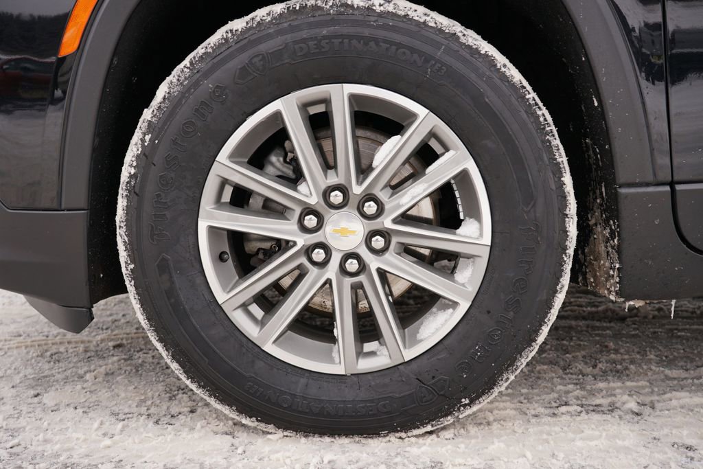 Used 2023 Chevrolet Traverse LT image 36