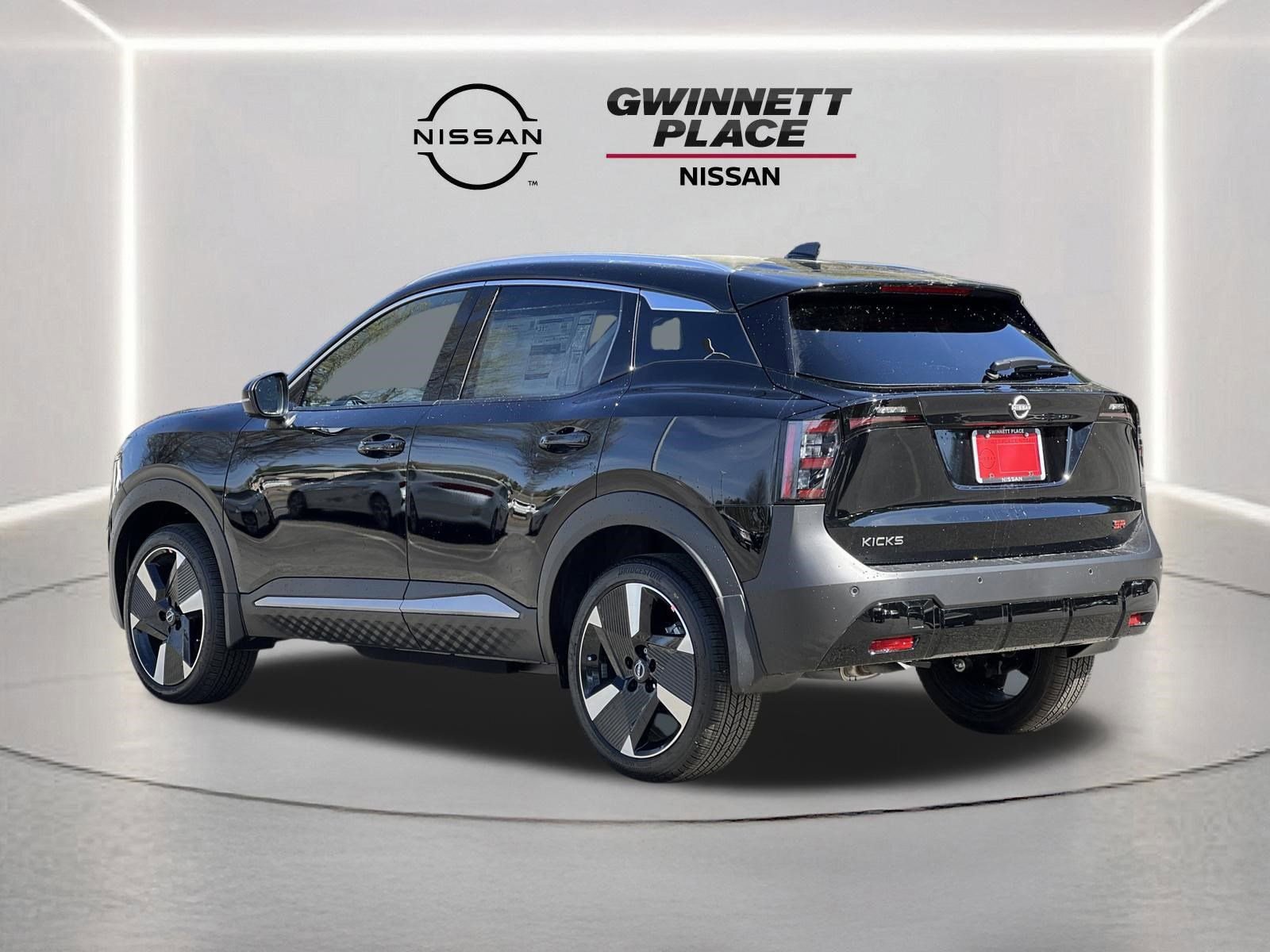 New 2026 Nissan Kicks SR image 27