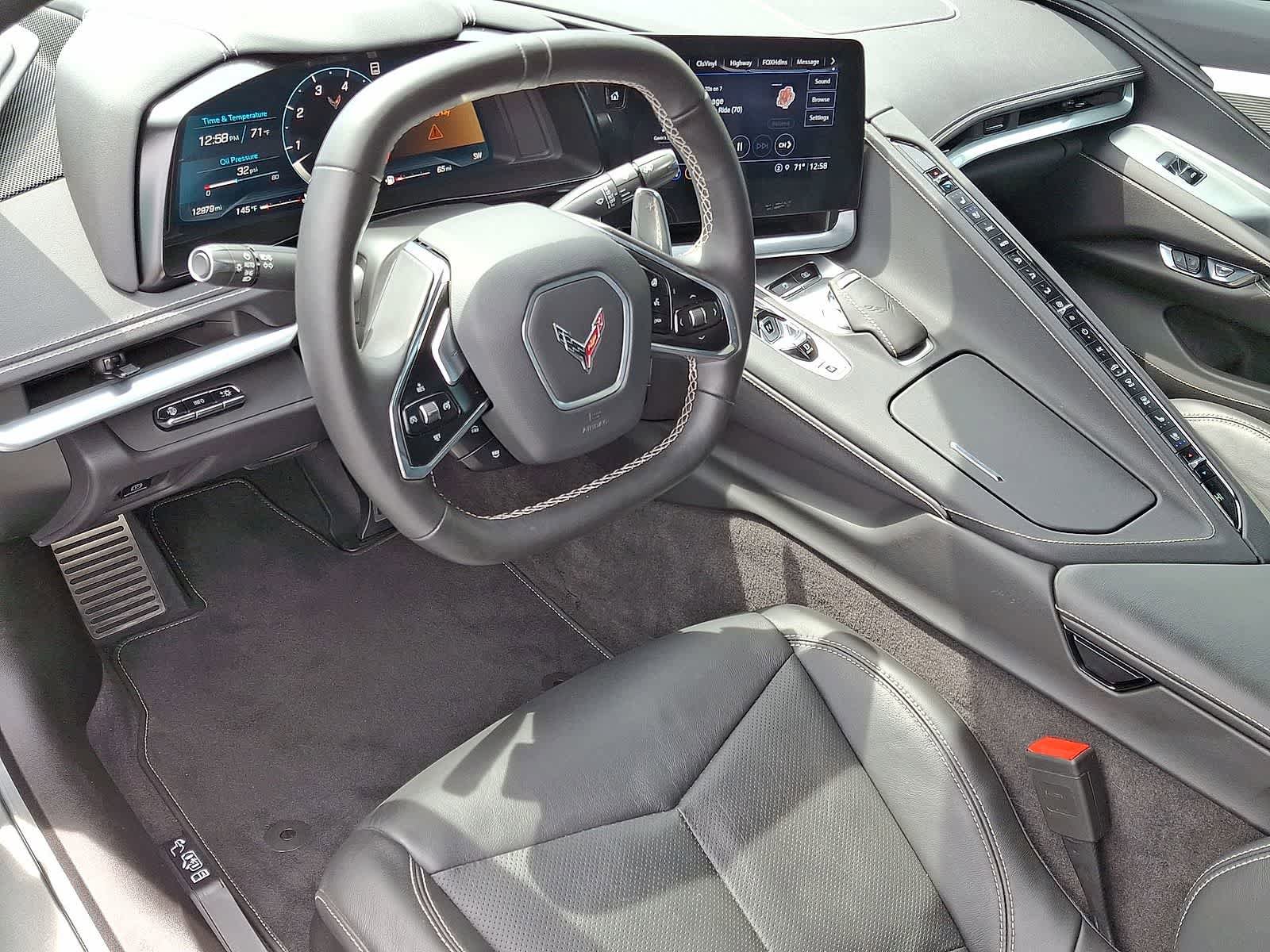 Used 2023 Chevrolet Corvette Stingray Preferred Conv w/ Z51 Performance Package RWD image 16