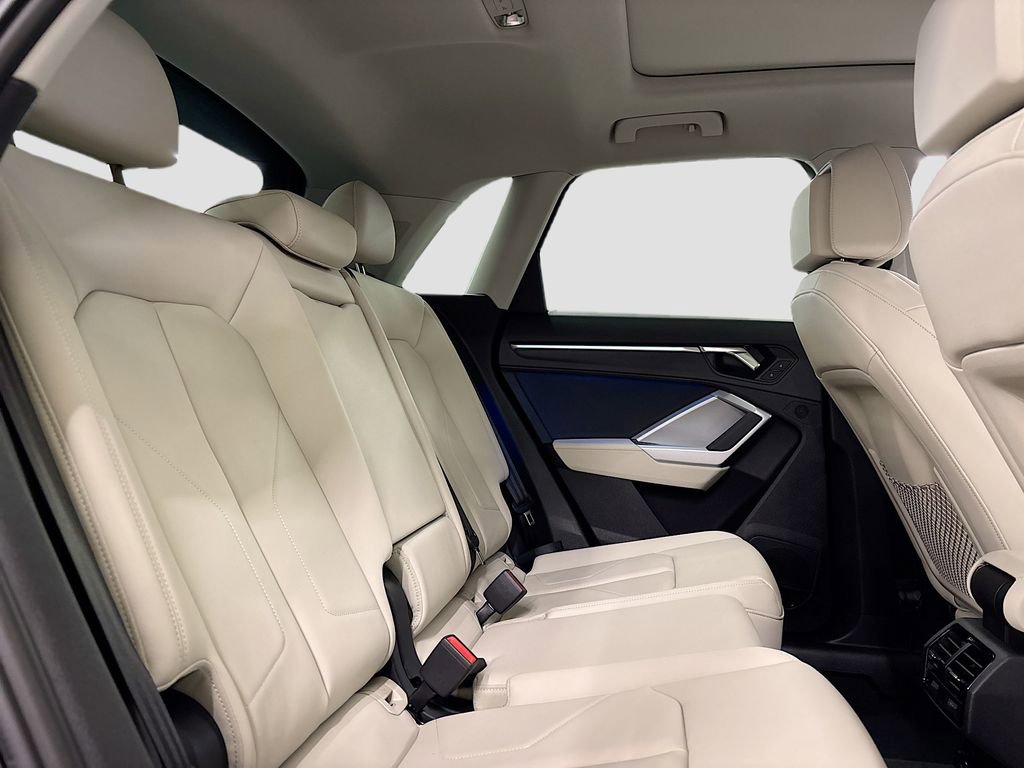 New 2025 Audi Q3 2.0T Premium Plus image 16