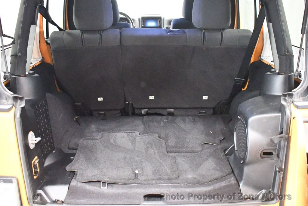 Used 2012 Jeep Wrangler Unlimited Sahara image 37