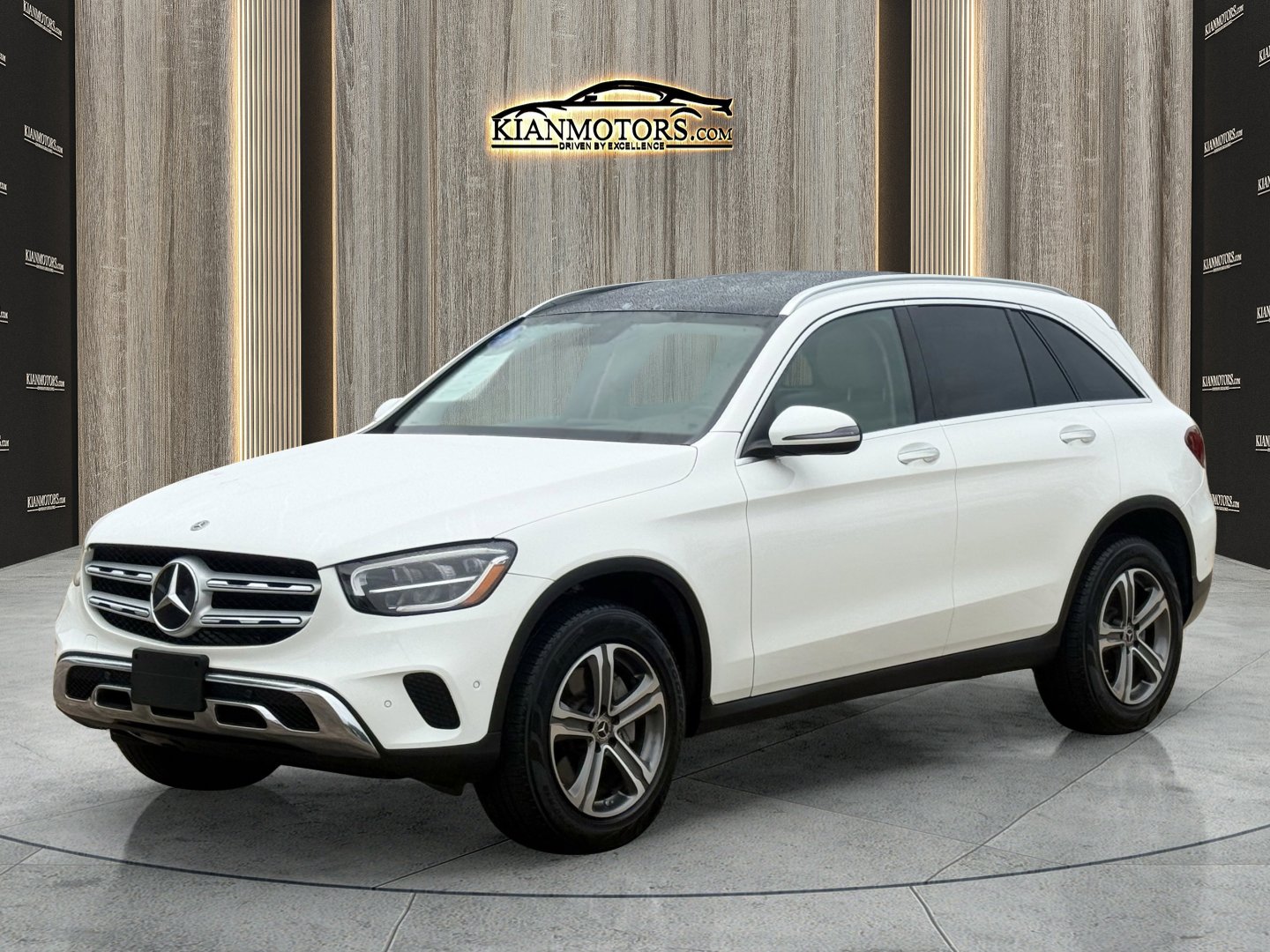 Used 2021 Mercedes-Benz GLC 300 image 3