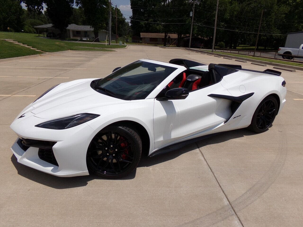 Used 2023 Chevrolet Corvette Z06 w/ 3LZ 70th Anniversary w/ Stealth Interior Trim Package image 12