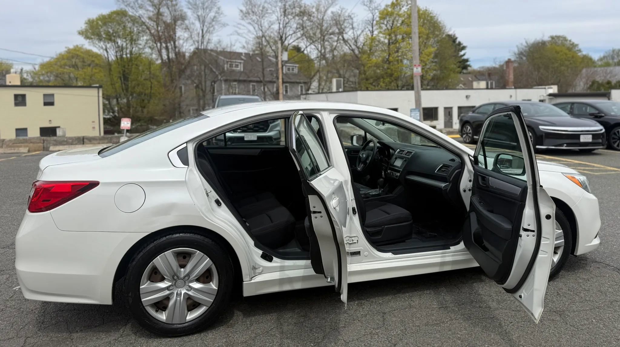Used 2015 Subaru Legacy 2.5i AWD/4WD image 10