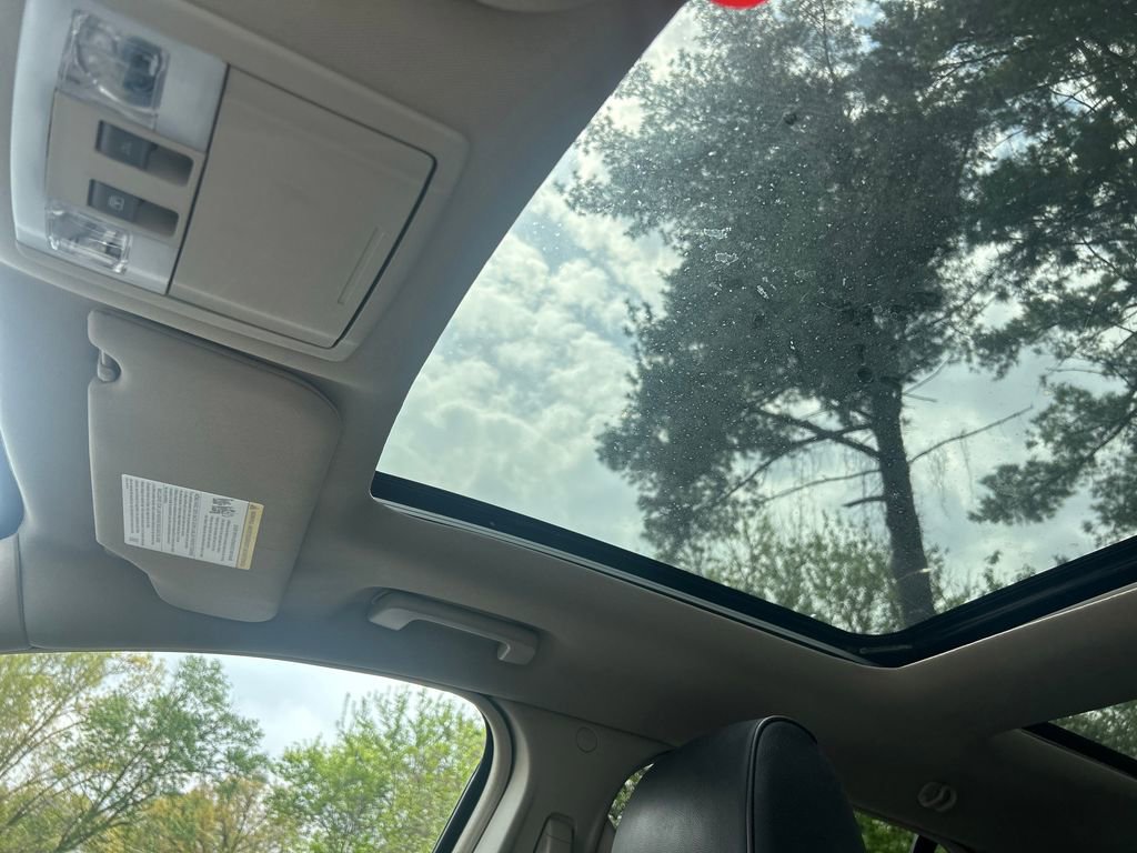 Used 2015 Lincoln MKX AWD w/ Equipment Group 102A image 14