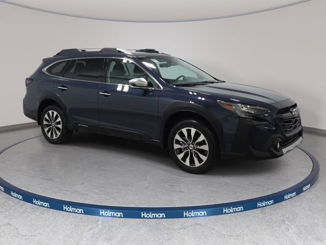 Used 2024 Subaru Outback Touring AWD/4WD image 4