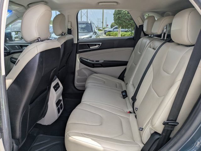 Used 2016 Ford Edge Titanium w/ Technology Package FWD image 13