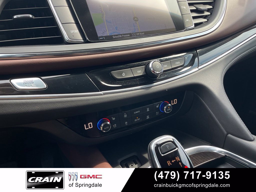 Used 2018 Buick Enclave Avenir w/ Avenir Technology Package FWD image 18