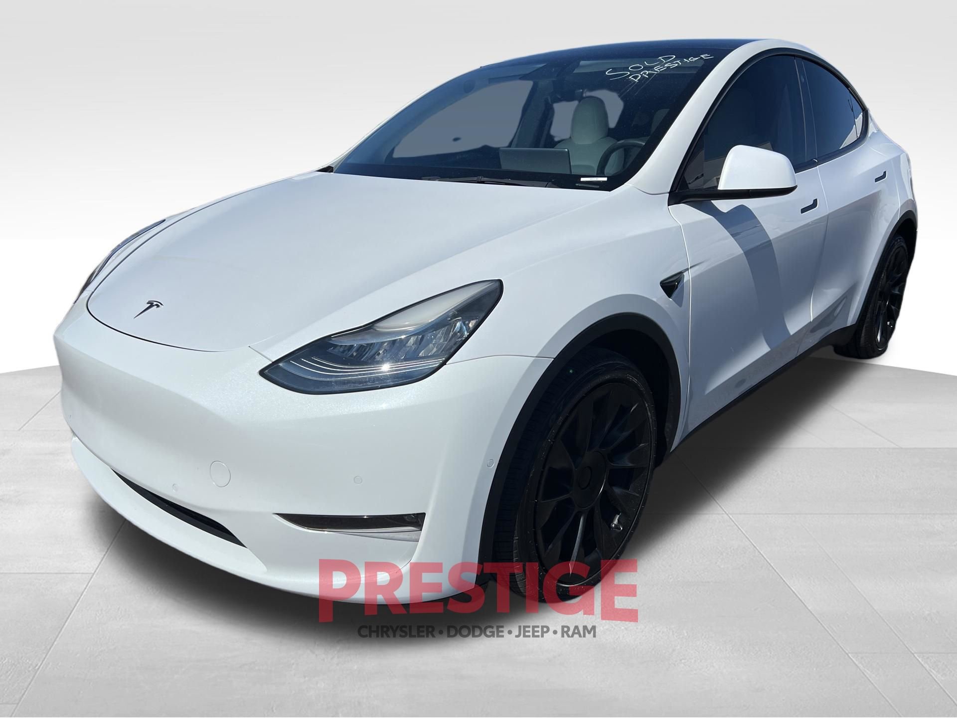 Used 2021 Tesla Model Y Long Range AWD/4WD image 9