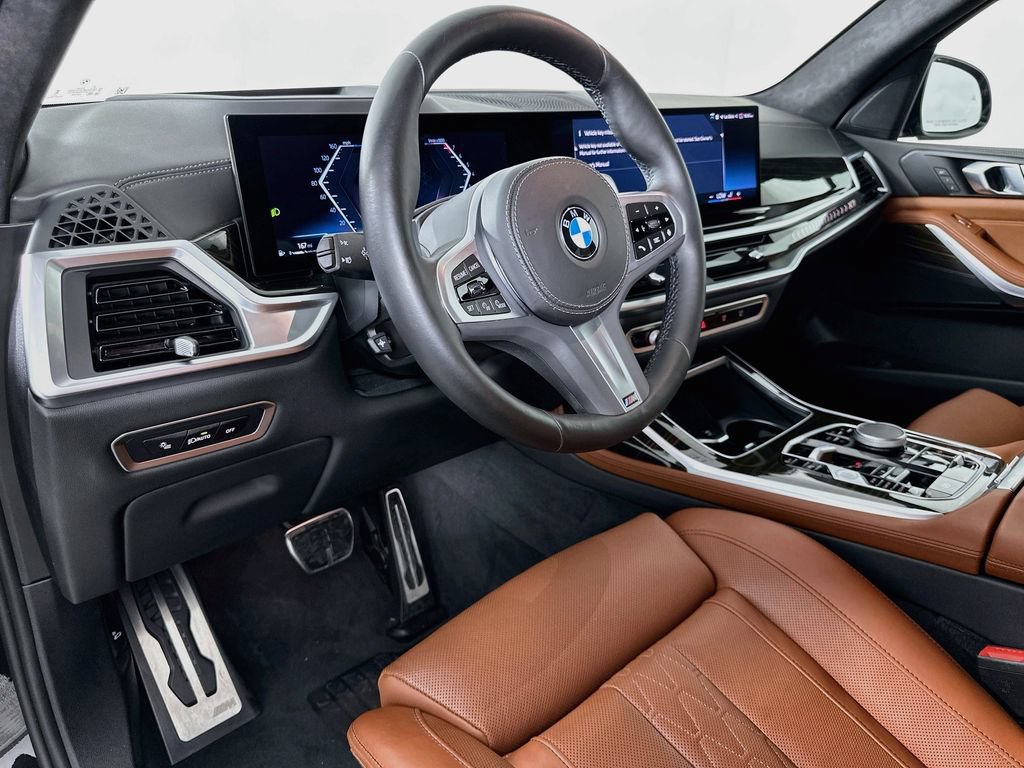Certified 2024 BMW X7 xDrive40i w/ M Sport Package AWD/4WD image 9