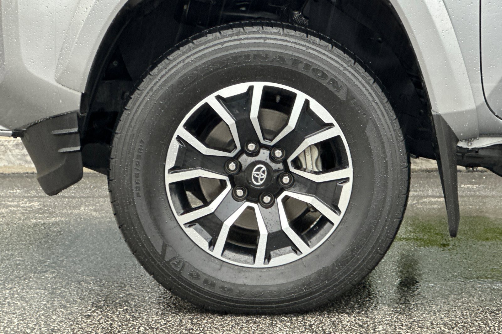 Used 2021 Toyota Tacoma TRD Sport w/ Technology Package image 35