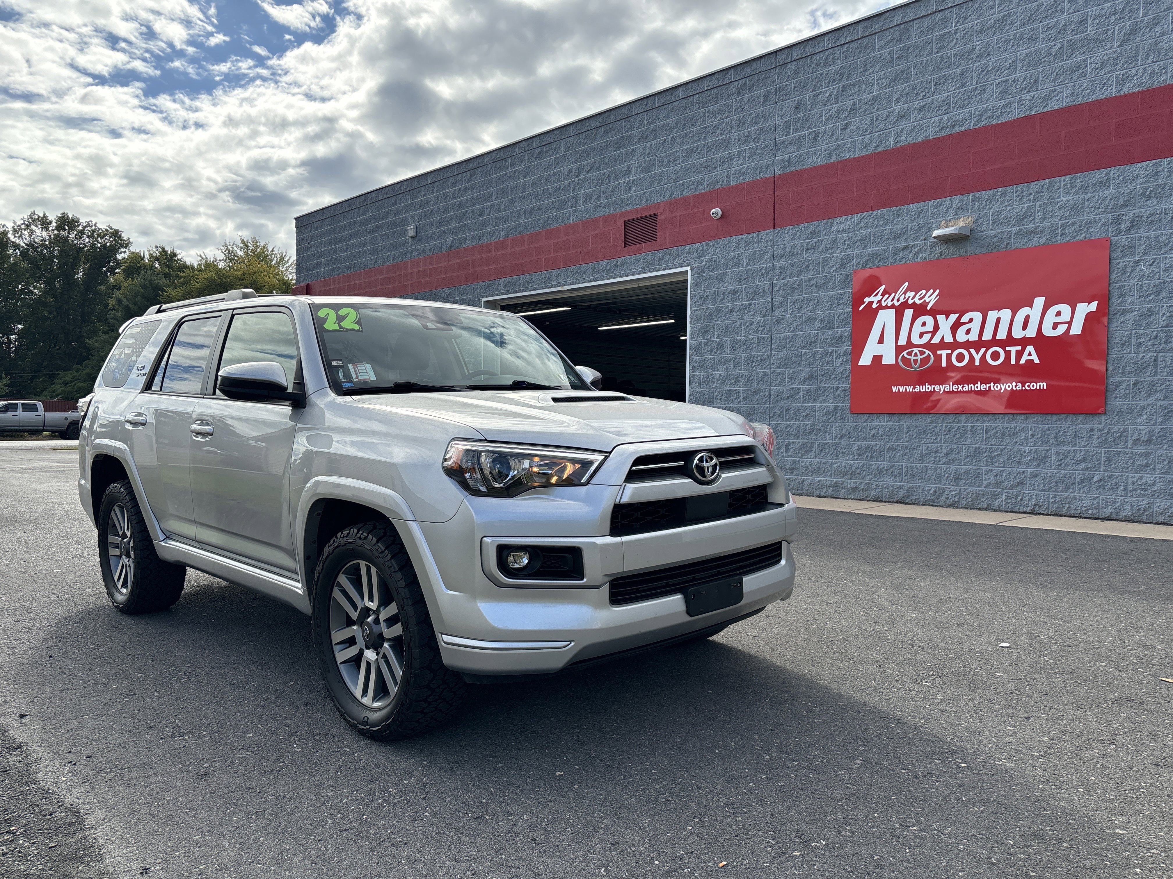 Used 2022 Toyota 4Runner TRD Sport image 1