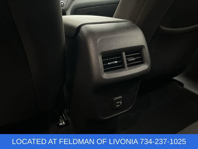 Used 2023 Chevrolet Equinox LT image 20