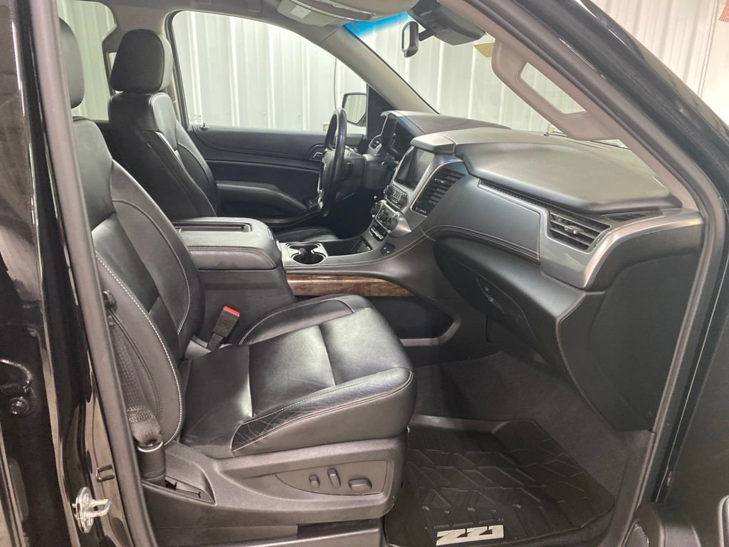 Used 2020 Chevrolet Tahoe LT w/ Luxury Package AWD/4WD image 30