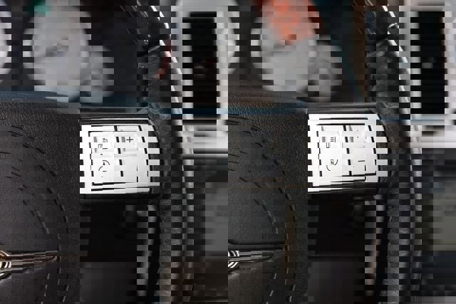 Used 2006 Chrysler 300 C w/ Protection Group II RWD image 30