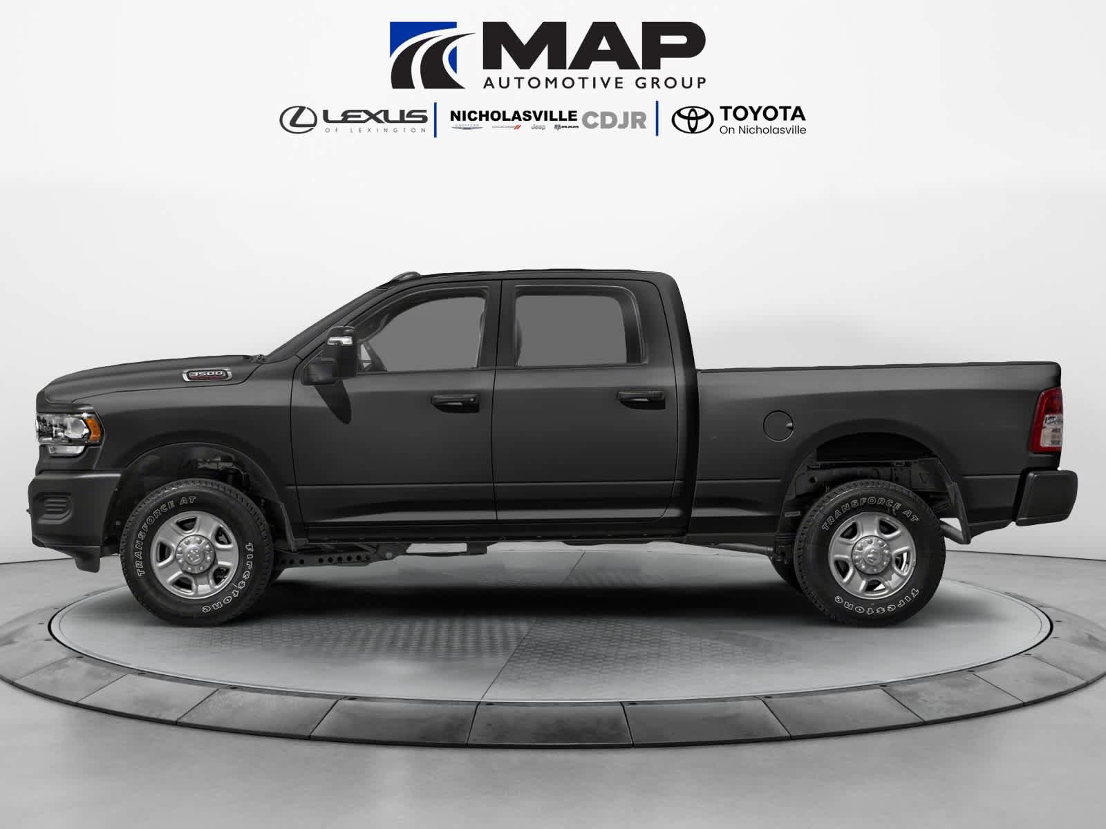 Used 2024 RAM 3500 Tradesman w/ Chrome Appearance Group AWD/4WD image 3