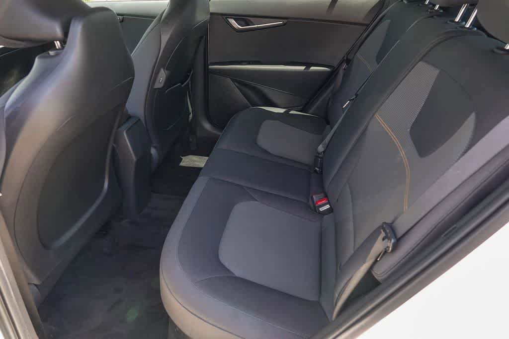 Certified 2023 Kia Niro LX FWD image 17