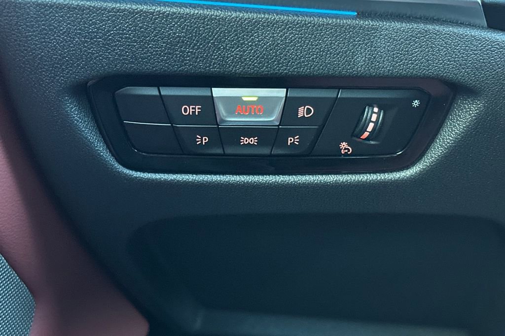 Used 2023 BMW i4 eDrive35 image 31