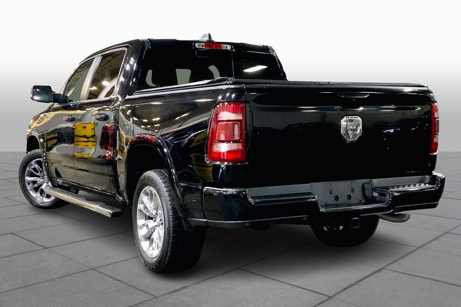 Used 2019 RAM 1500 Laramie w/ Sport Appearance Package image 11