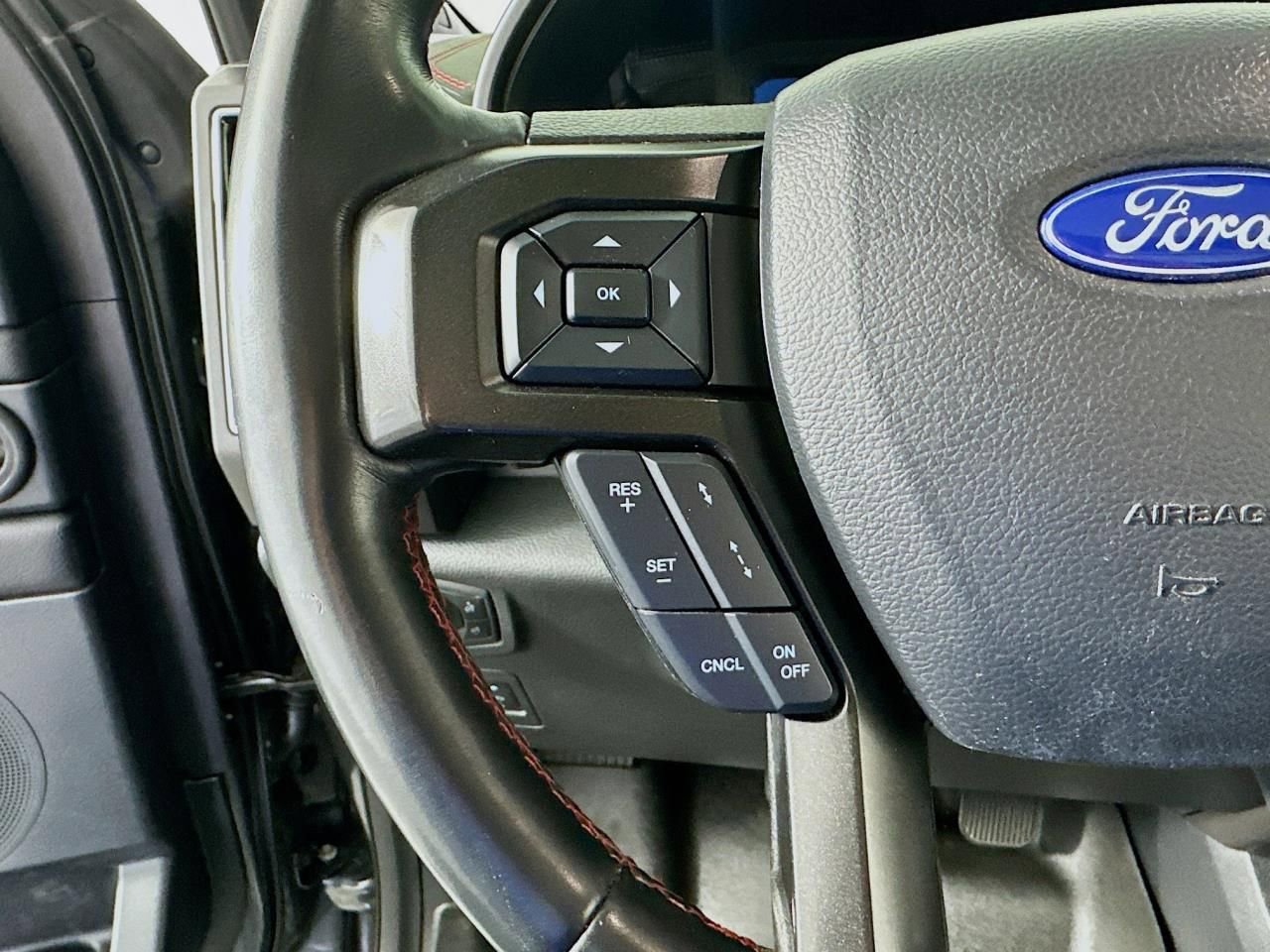 Used 2020 Ford Expedition Limited w/ Equipment Group 303A image 40