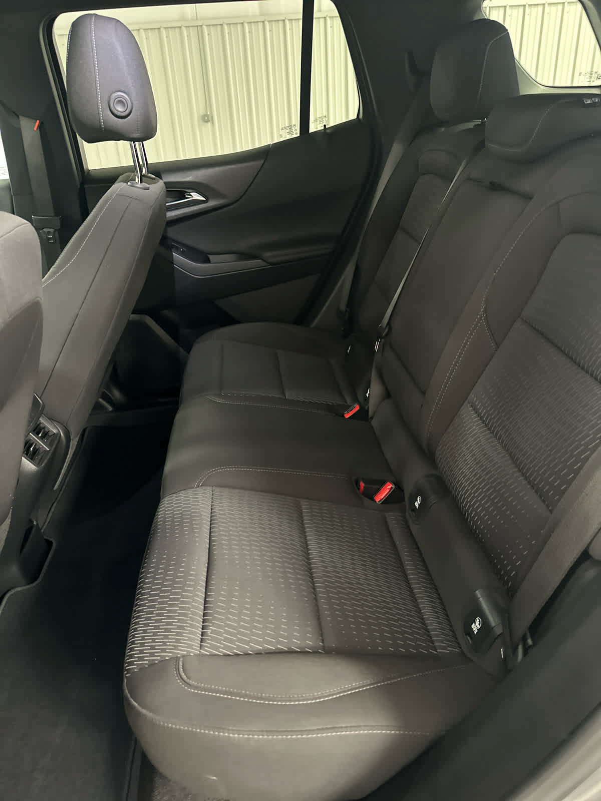 Used 2025 Chevrolet Equinox LT FWD image 18
