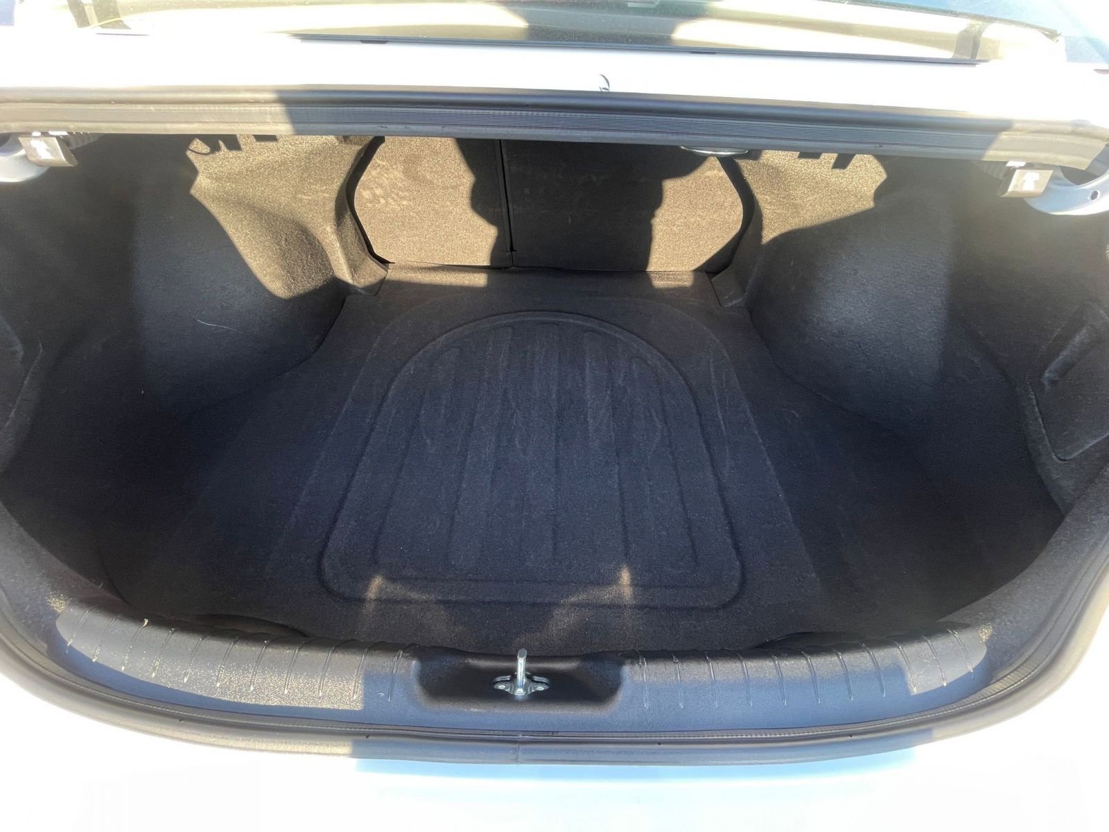 Used 2025 Hyundai Elantra Limited image 36