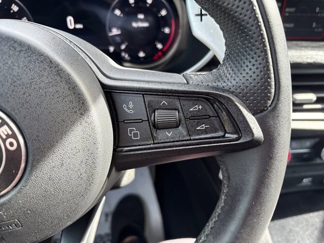 Used 2024 Alfa Romeo Stelvio Sprint image 13