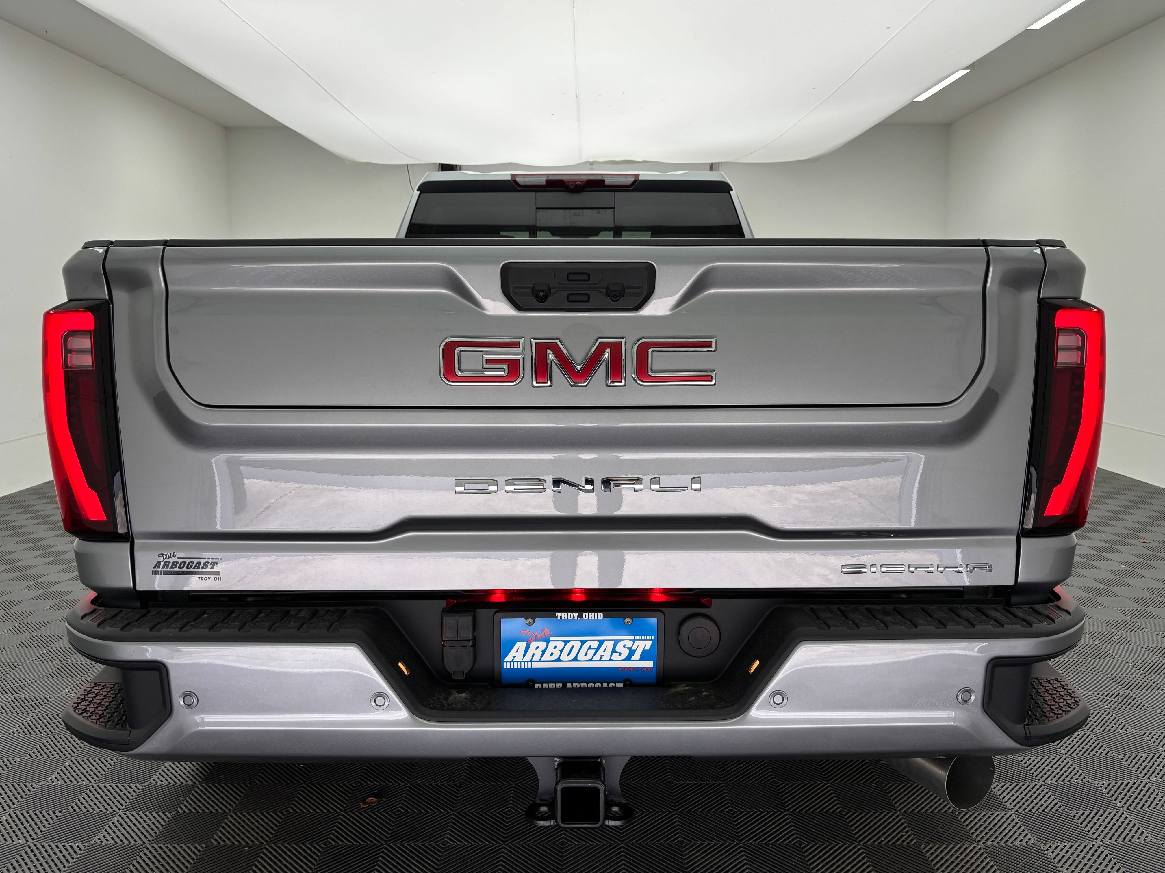New 2026 GMC Sierra 3500 Denali w/ Denali Reserve Package AWD/4WD image 11