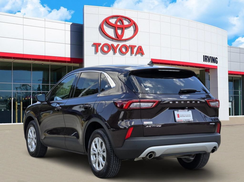 Used 2023 Ford Escape Active AWD/4WD image 3