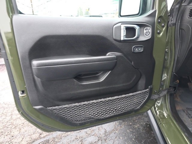 Used 2022 Jeep Gladiator Rubicon w/ LED Lighting Group image 13