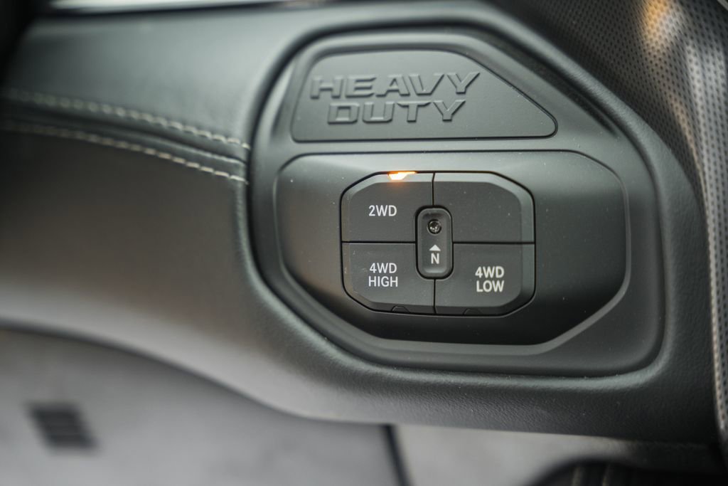 New 2026 RAM 2500 Limited AWD/4WD image 30