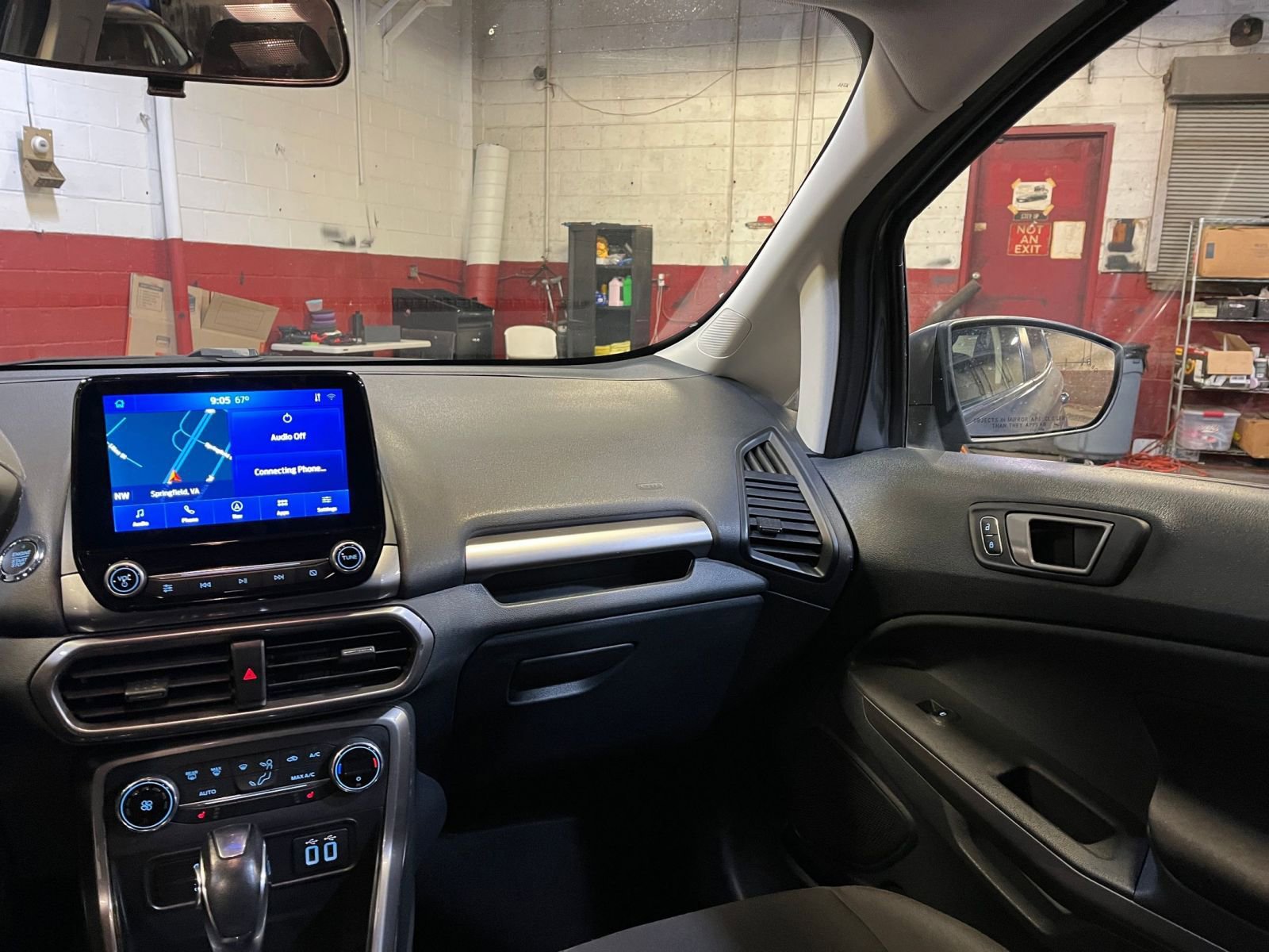 Used 2020 Ford EcoSport SE w/ SE Convenience Package image 36