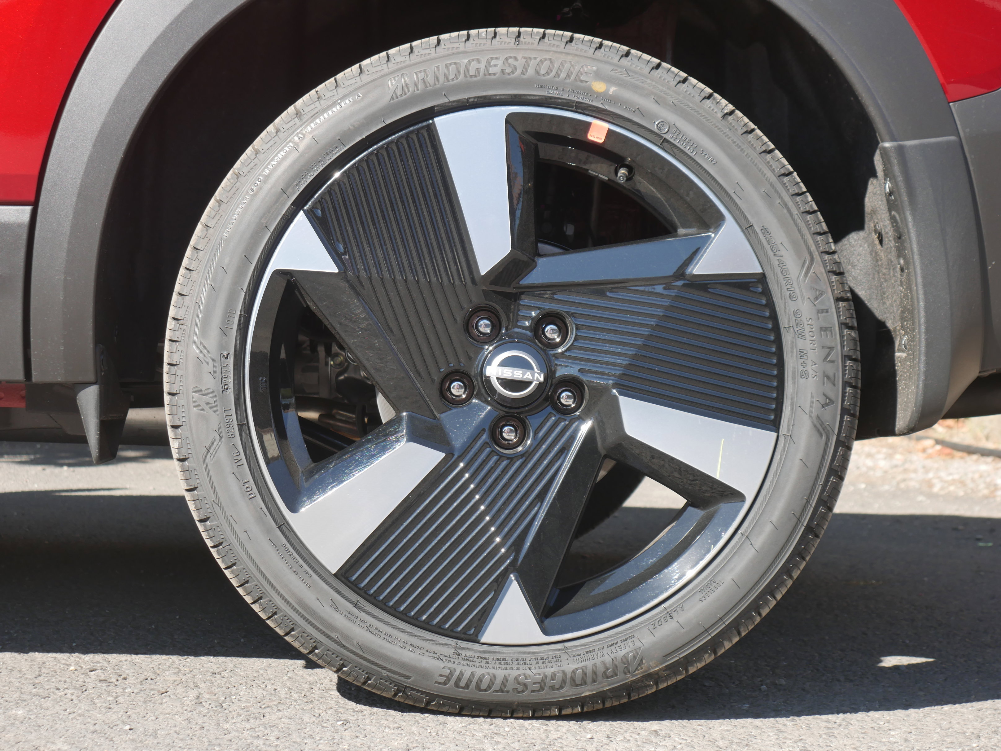 New 2026 Nissan Kicks SR w/ Cold Weather Package image 15