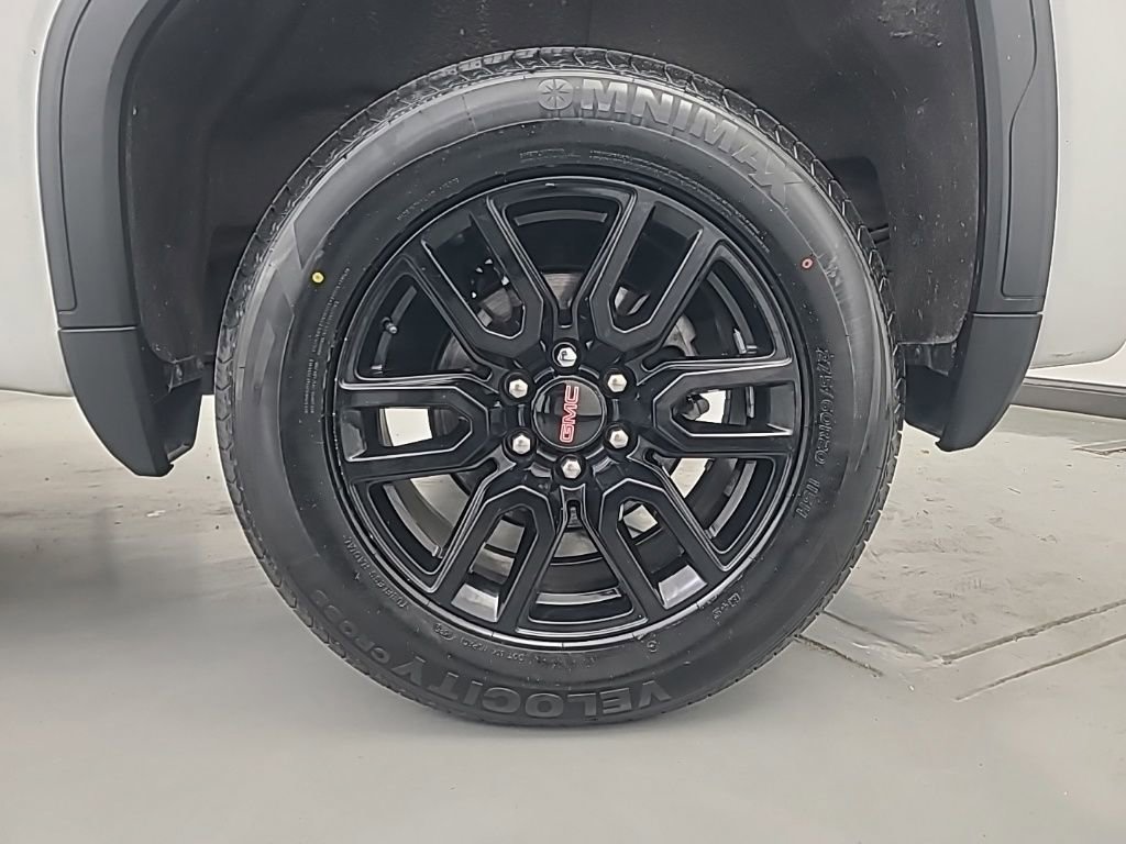 Used 2020 GMC Sierra 1500 Elevation w/ Elevation Value Package image 9