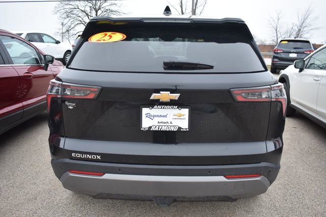 Used 2025 Chevrolet Equinox LT FWD image 5