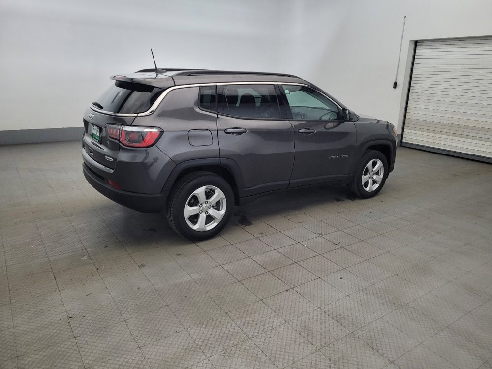 Used 2019 Jeep Compass Latitude image 10