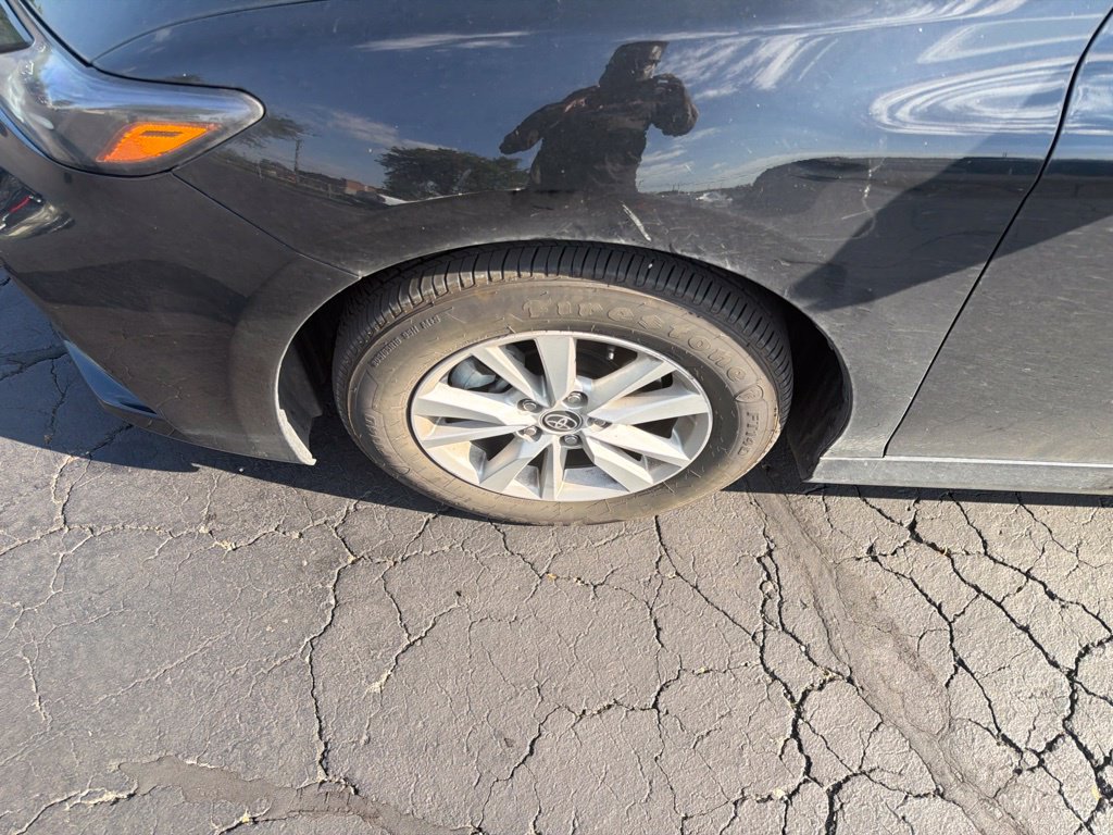 Used 2026 Toyota Camry LE AWD/4WD image 9