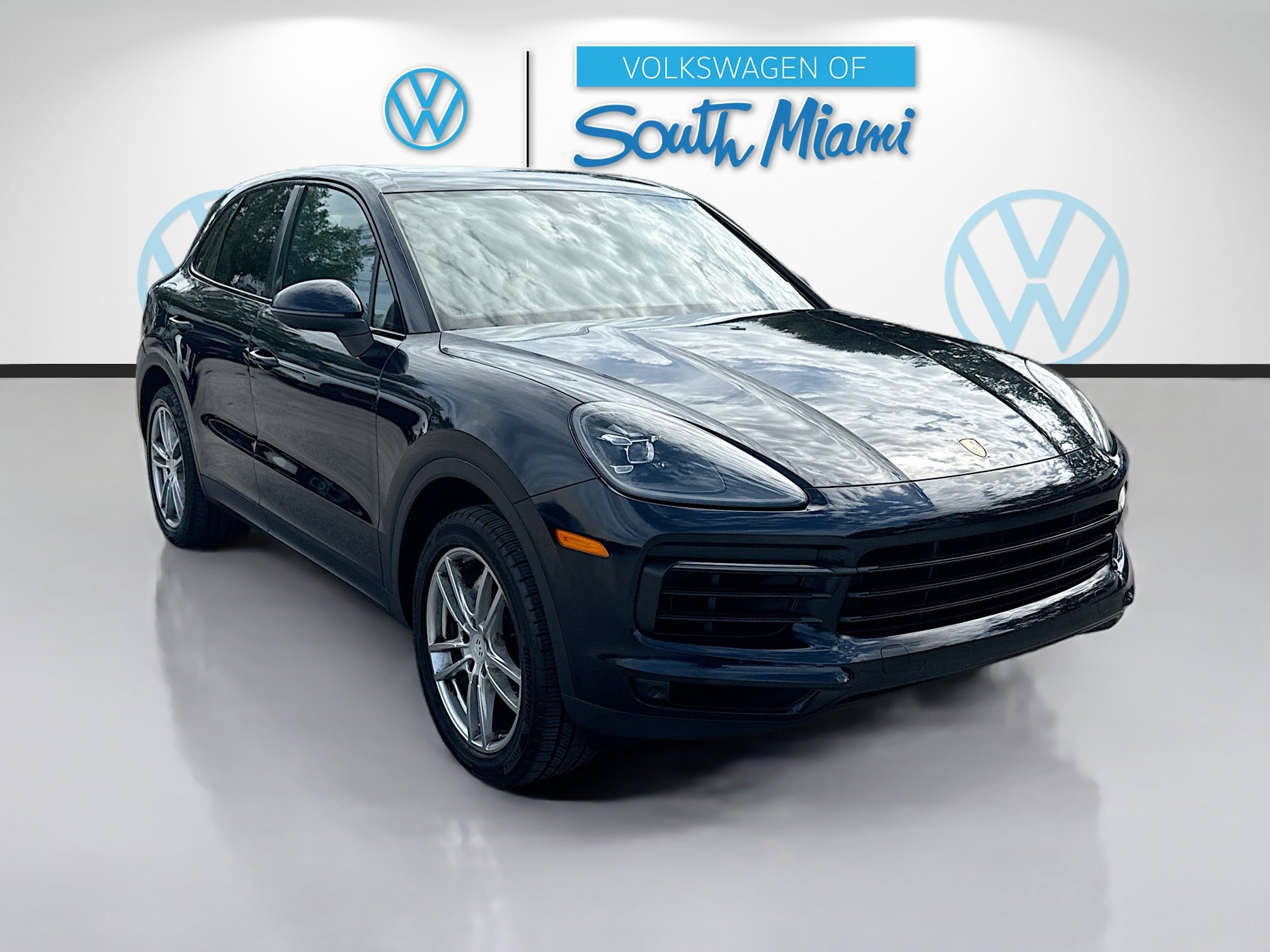 Used 2019 Porsche Cayenne AWD/4WD image 1