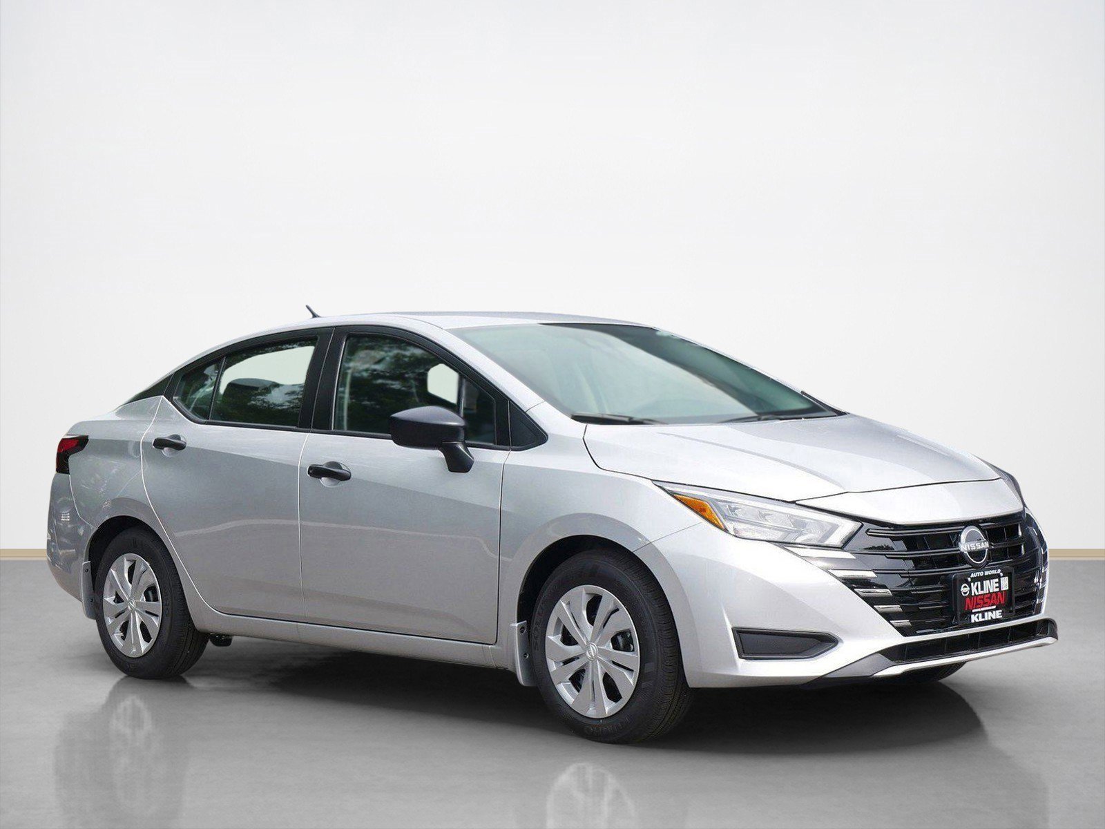 New 2025 Nissan Versa S