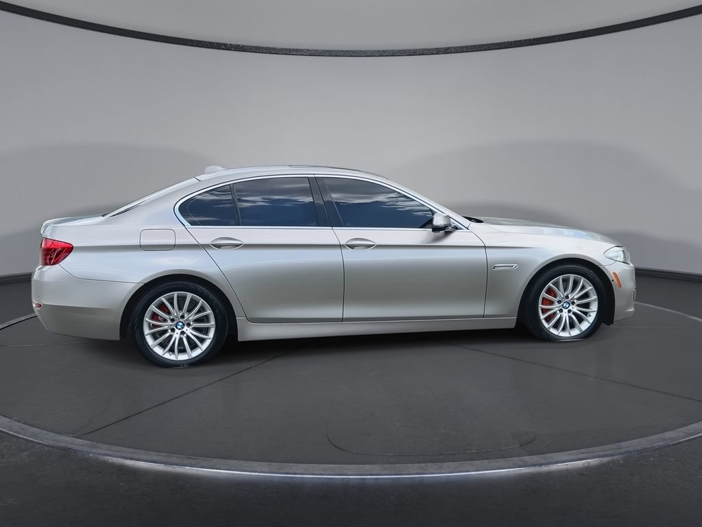Used 2016 BMW 528i Sedan RWD image 9