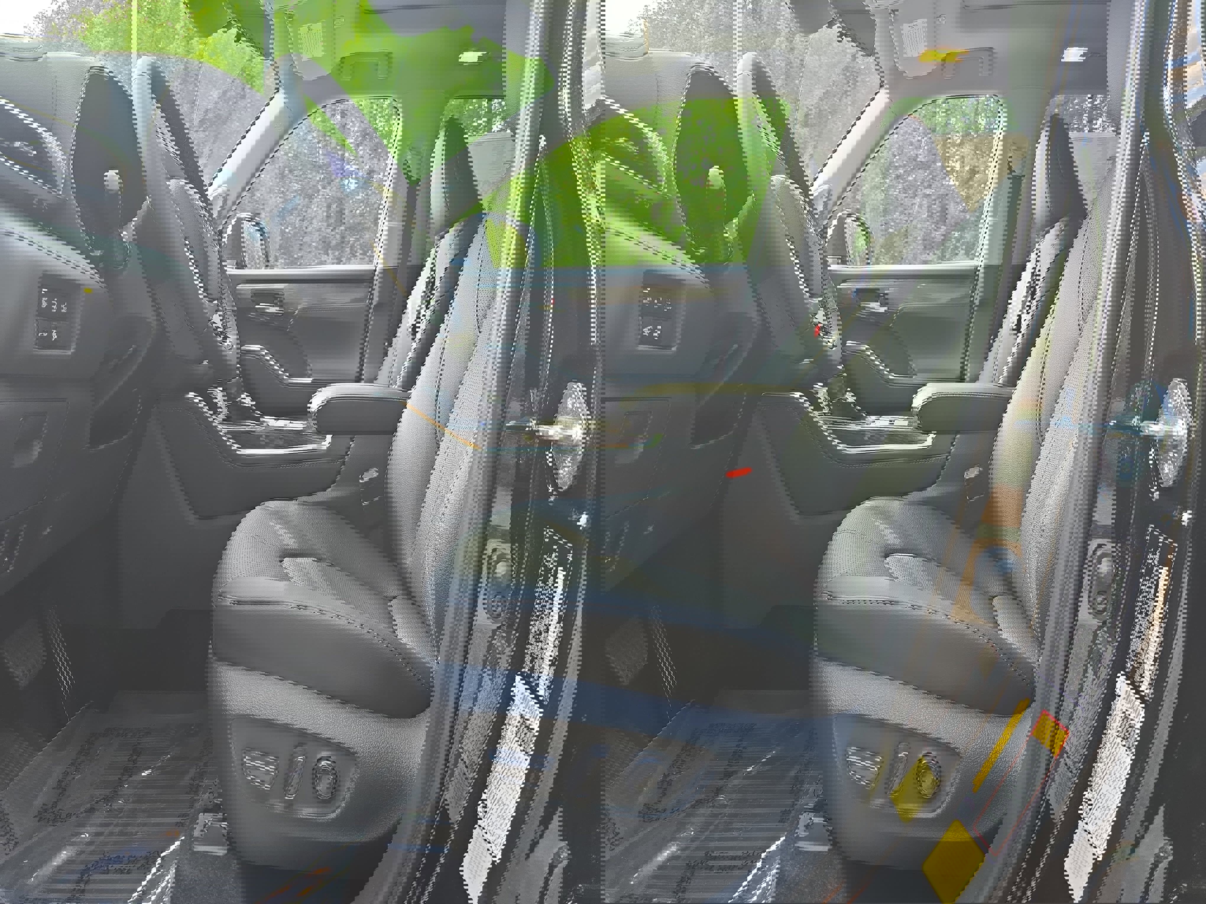 New 2026 Toyota Highlander Platinum AWD/4WD image 14