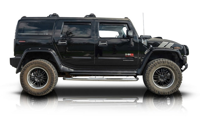 Used 2004 HUMMER H2 w/ Preferred Equipment Group image 2